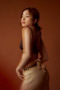 Hong Kong portrait sexy boudoir photography for fit Asian girl by female photographer