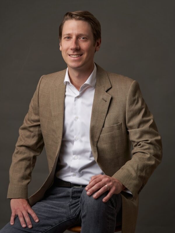 hong kong entrepreneur professional business headshot for LinkedIn