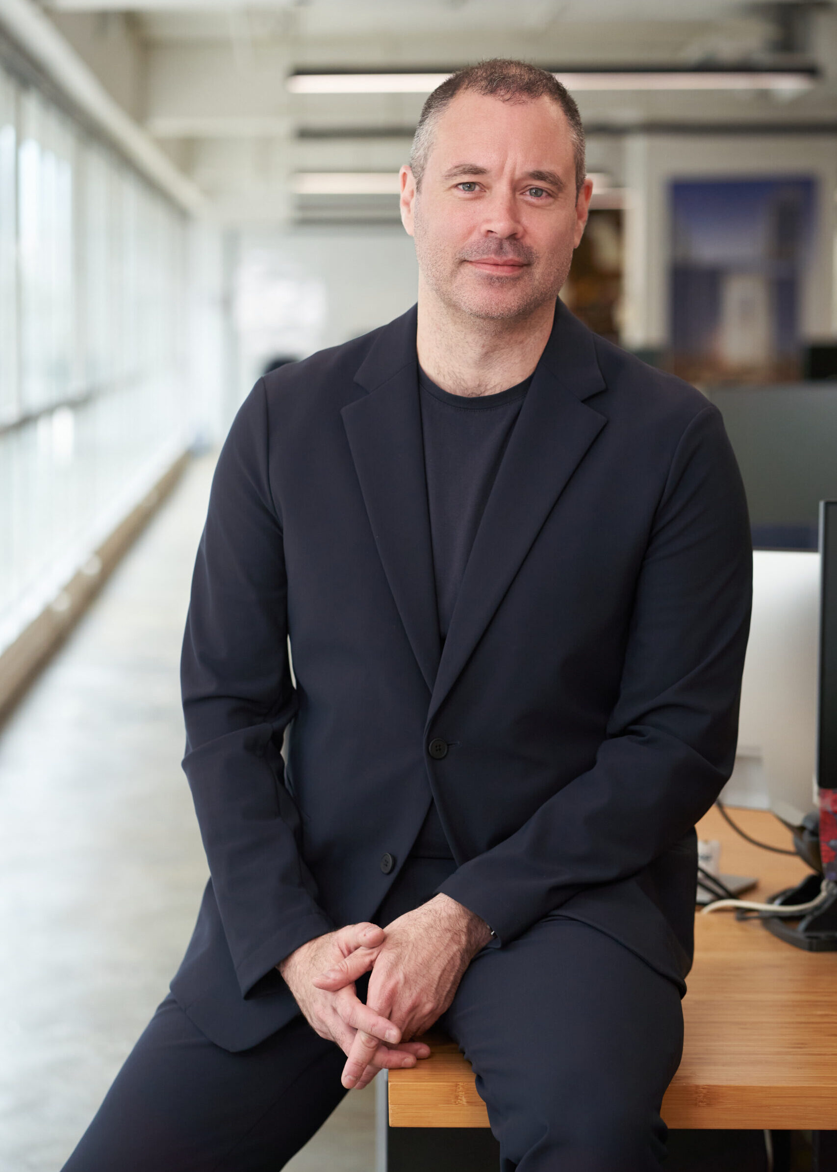 corporate business headshot hong kong finance man